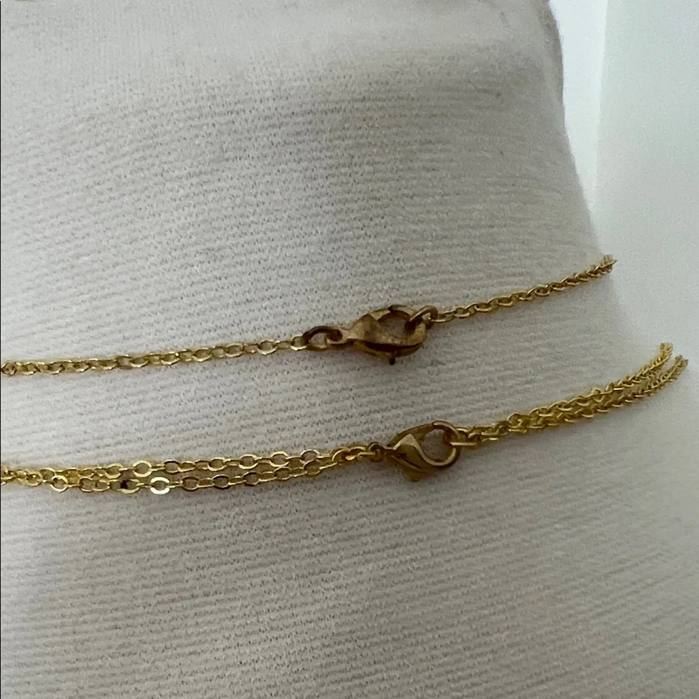 Elegant Gold Necklace Body Chain with White and Gray Agate Druzy Stone Pendant - Picture 6 of 6